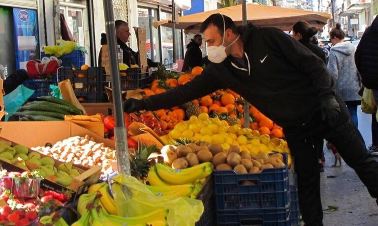 Η Περιφέρεια Κρήτης στηρίζει τις λαϊκές αγορές