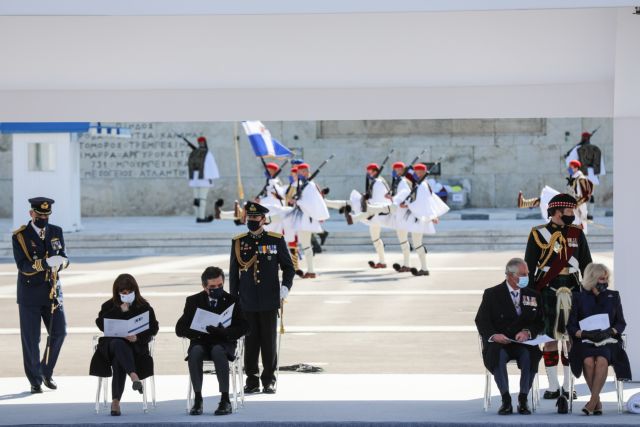 25η Μαρτίου: Οι ενδυματολογικές επιλογές που κυριάρχησαν