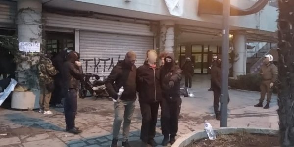 Νέα επέμβαση της ΕΛΑΣ στο ΑΠΘ: 33 προσαγωγές και συγκέντρωση διαμαρτυρίας φοιτητών