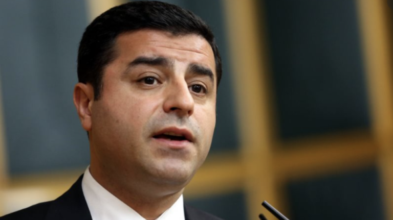 Πρώην ηγέτης φιλοκουρδικού κόμματος: Ο Ερντογάν θέλει να μας απαγορεύσει για να κερδίσει τις εκλογές