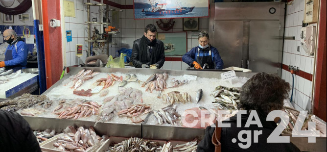 Ηράκλειο: Τελευταία ψώνια για το τραπέζι της 25ης Μαρτίου