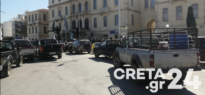 Κρήτη: Στους δρόμους οι αγρότες για τους δασικούς χάρτες (εικόνες)