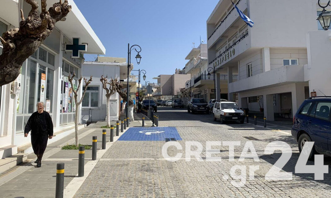 Κορωνοϊός: «Καμπανάκι» για την ενδοοικογενειακή διασπορά στον «βαθύ κόκκινο» δήμο της Κρήτης