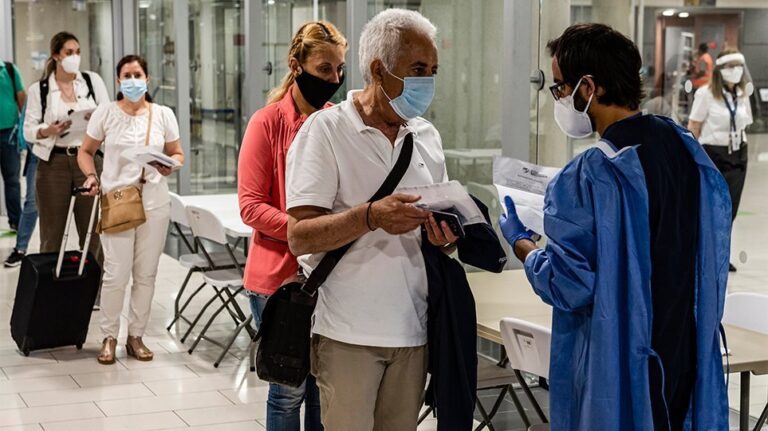 Κύπρος: Η Ελλάδα στην πράσινη κατηγορία για ταξίδια χωρίς κανέναν περιορισμό