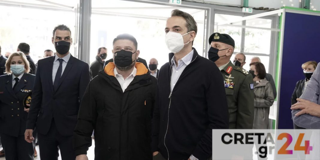 Στο MEGA εμβολιαστικό κέντρο Περιστερίου ο Κ. Μητσοτάκης: «Μέχρι αρχές Μαΐου θα έχουν εμβολιαστεί όλοι οι άνω των 60»