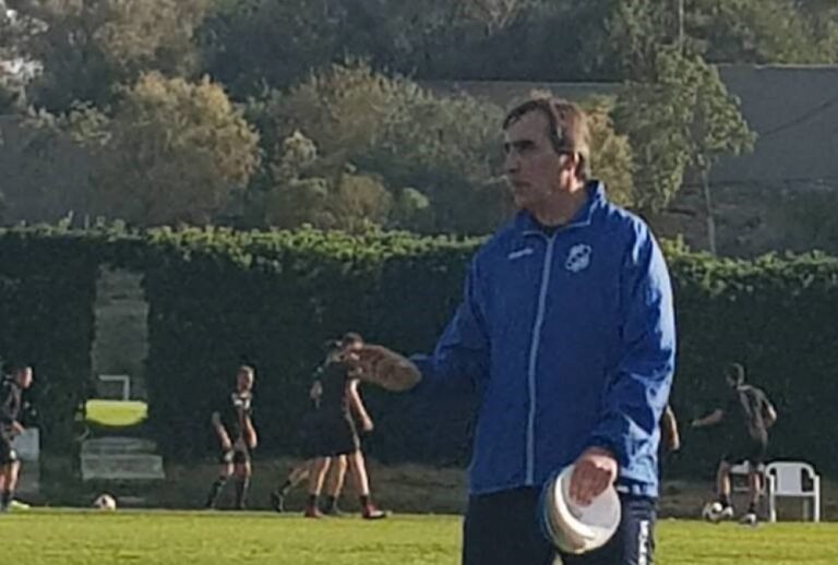 Ξαναβάζει τη φόρμα ο Γιάννης Σαμαράς