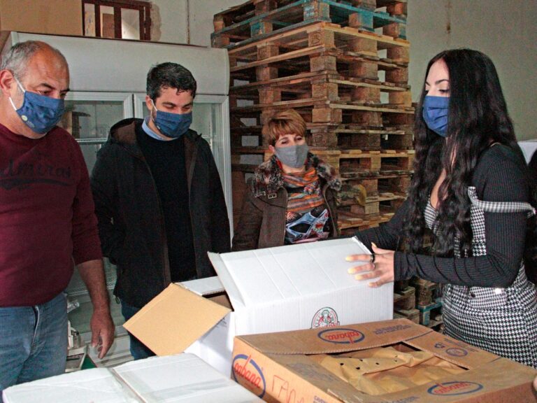 Tρόφιμα και είδη ανάγκης από την Κρήτη στους σεισμόπληκτους της Θεσσαλίας