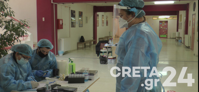 Κρήτη: Rapid test στον «βαθύ κόκκινο» δήμο – Ανησυχία για τα νέα κρούσματα