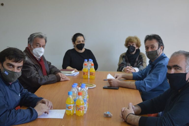 Συζήτηση Λογιάδη με τον πρόεδρο του ΕΚΗ και τα σωματεία