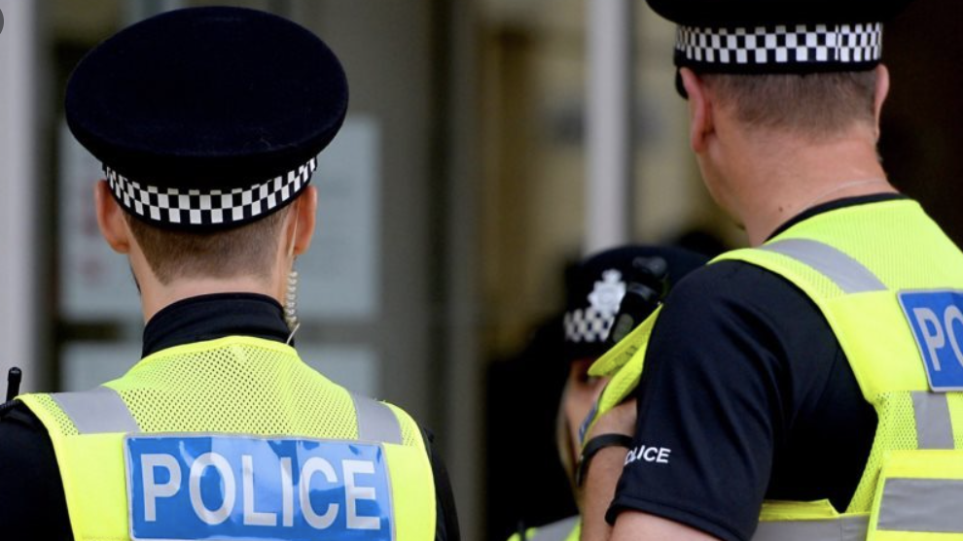 Λονδίνο: Συνελήφθη άντρας με τσεκούρι κοντά στα Ανάκτορα του Μπάκιγχαμ