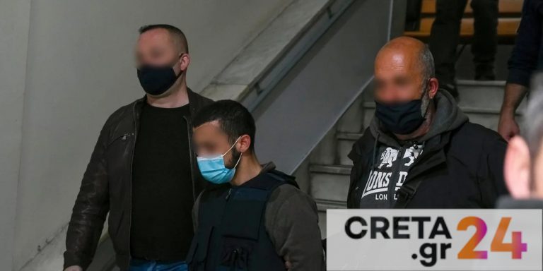 Την Παρασκευή στον ανακριτή ο 32χρονος που κατηγορείται για τη δολοφονία των δύο αδελφών