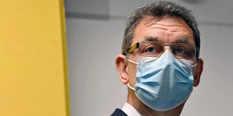 Μπουρλά: Ενδεχομένως μέχρι το τέλος του 2021 να είναι έτοιμο το χάπι για τον κορωνοϊό