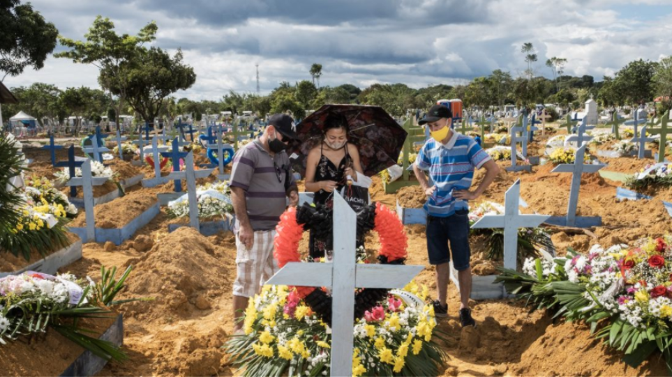 Σοκάρουν τα στοιχεία της πανδημίας στη Βραζιλία – Ξεπέρασαν τους 4000 οι νεκροί μέσα σε μία μέρα