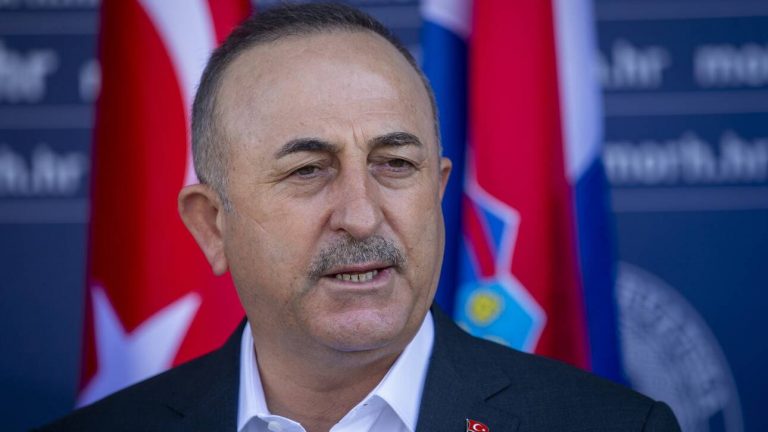 Τσαβούσογλου: Σημαντικό να υπάρχουν ανοιχτοί δίαυλοι επικοινωνίας με την Ελλάδα