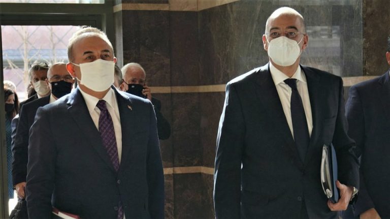 Κυβερνητικές πηγές: Ο Δένδιας είχε εντολή αν προκληθεί να απαντήσει αναλόγως