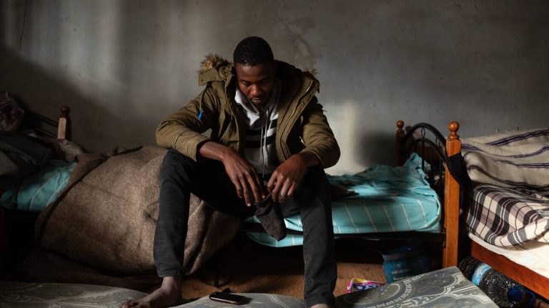 Γιατροί Χωρίς Σύνορα: Συγκλονιστικές ιστορίες προσφύγων και μεταναστών από κέντρα κράτησης στη Λιβύη