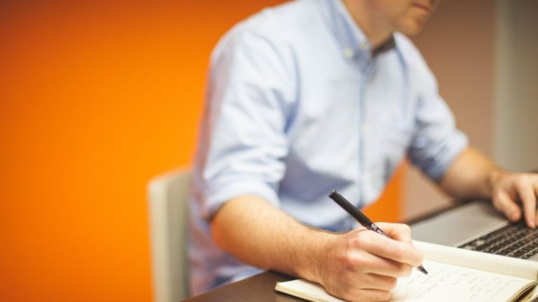 Κτηματολόγιο: Ποιοι επαγγελματίες θα μπαίνουν με ένα κλικ