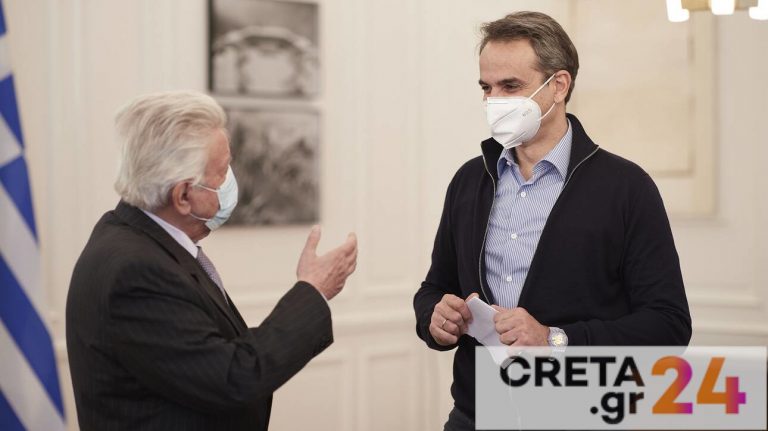 Μητσοτάκης με εκπροσώπους συνταξιούχων: Νέα έκκληση υπέρ του εμβολιασμού των ηλικιωμένων