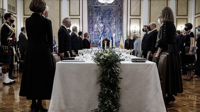 Λευτέρης Λαζάρου: Το Μπάκιγχαμ μου ζήτησε τις συνταγές για το γεύμα που ετοίμασα στον Κάρολο