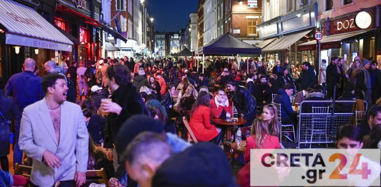 Κρητικός στη Μ. Βρετανία για την άρση των μέτρων: «Τα χαμόγελα ήταν το κύριο χαρακτηριστικό του κόσμου»