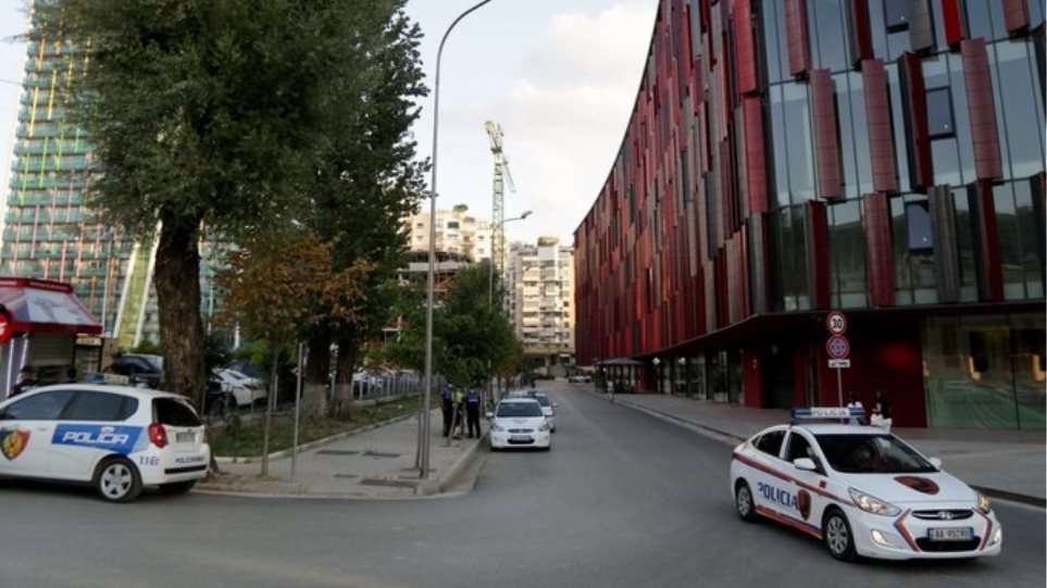 Αλβανία: Επίθεση με μαχαίρι μέσα σε ένα τέμενος – Πέντε τραυματίες