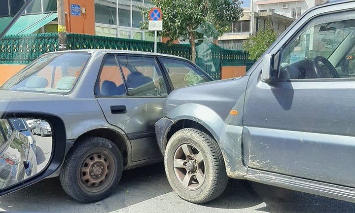 Σφοδρή σύγκρουση οχημάτων στην Κρήτη (εικόνα)