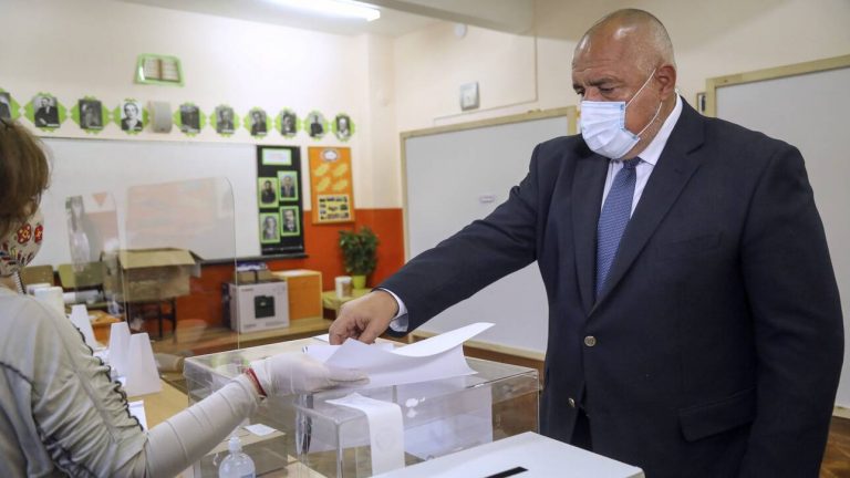 Βουλγαρία: Tον σχηματισμό κυβέρνησης τεχνοκρατών προτείνει o Μπορίσοφ