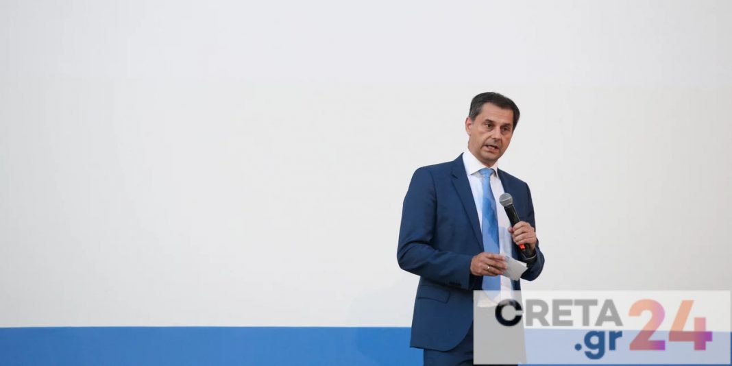 Θεοχάρης: Ποιοτικοί και όχι ποσοτικοί οι στόχοι για τον τουρισμό