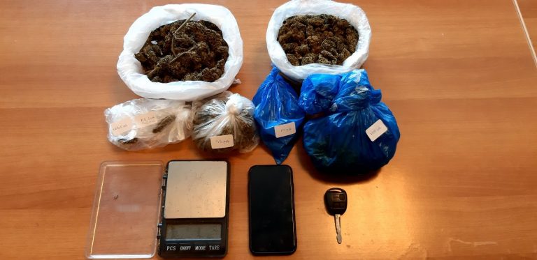 Ηράκλειο: Η έρευνα της ΕΛ.ΑΣ. έβγαλε «λαβράκι» (εικόνες)