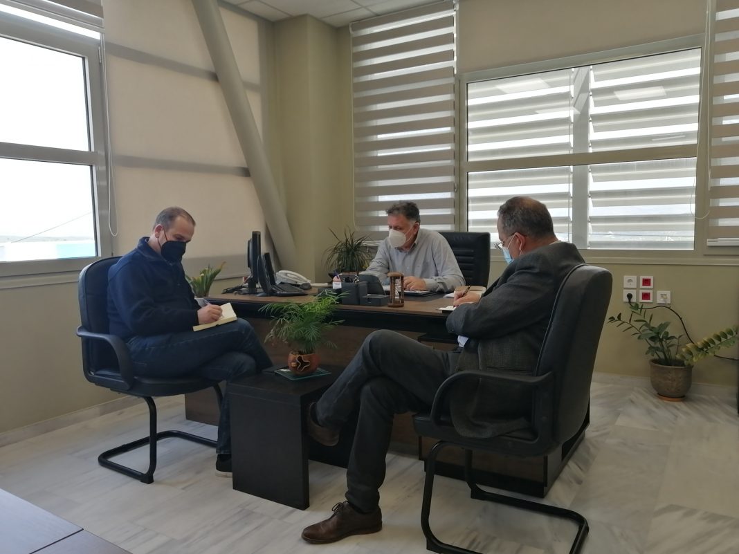 Συνάντηση Μ. Φραγκάκη – Θ. Βούρδα για το νέο αεροδρόμιο στο Καστέλι