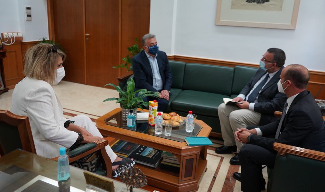 Ηράκλειο: Στο επίκεντρο της συνάντησης το πρόγραμμα «ΕΣΤΙΑ»