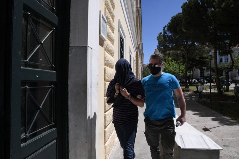 Νέο βίντεο – ντοκουμέντο «καίει» τον 22χρονο για τις επιθέσεις σε γυναίκες!