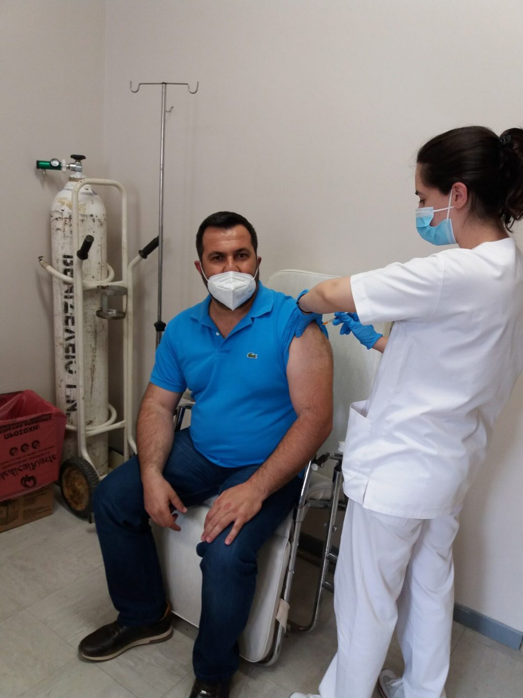 Εμβολιάστηκε ο Δήμαρχος Γόρτυνας – «Να πάρουμε πίσω τις ζωές μας»