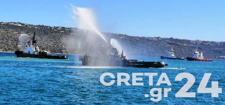 Κρήτη: Με αψίδες νερού υποδέχτηκαν τα κρουαζιερόπλοια (εικόνες)