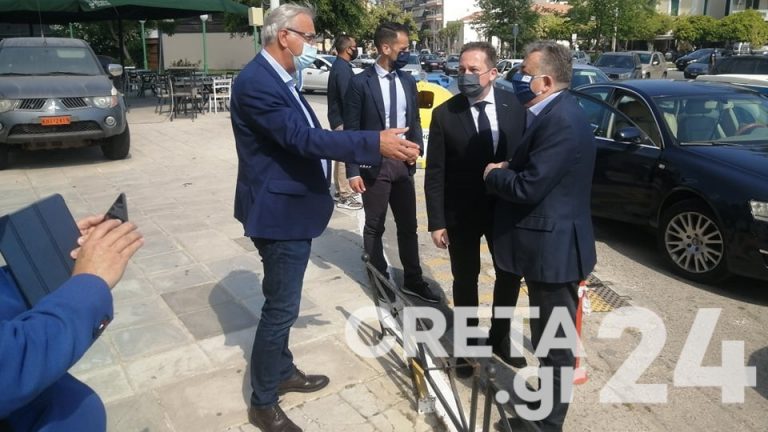 Με τους δημάρχους των Χανίων συναντήθηκε ο Στ. Πέτσας (εικόνες)