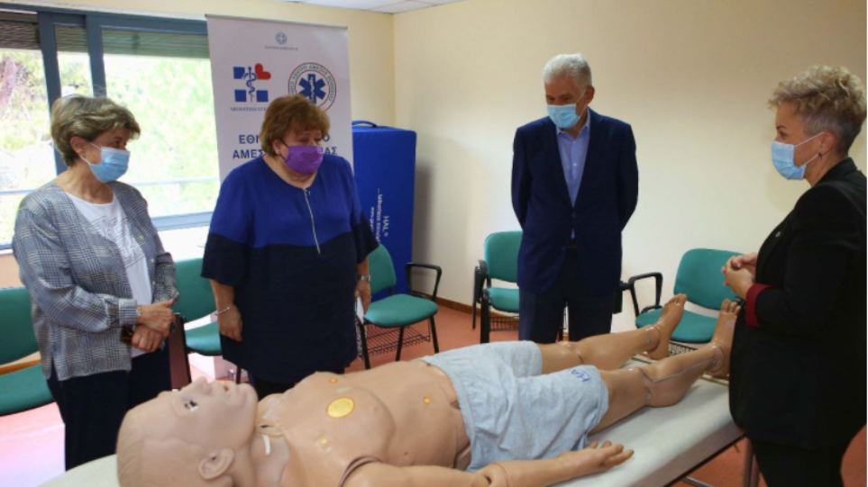 Δωρεά ασύρματου προπλάσματος ανθρώπινου σώματος με τεχνητή νοημοσύνη στο ΕΚΑΒ