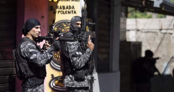 Βραζιλία: Αντιδράσεις μετά την αιματηρή επιχείρηση της αστυνομίας σε φαβέλα του Ρίο για ναρκωτικά -25 νεκροί