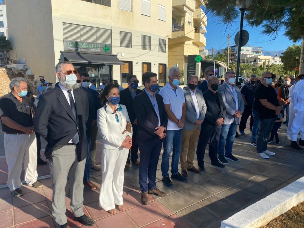80 χρόνια από την Μάχη της Κρήτης: Στο Λιμανάκι της Νέας Χώρας τιμήθηκε η μνήμη όσων θυσιάστηκαν