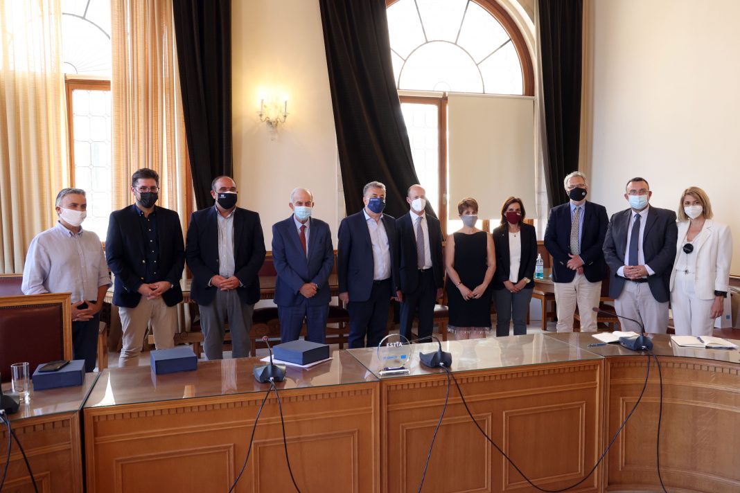 Ο Δήμος Χανίων βραβεύτηκε από την Ύπατη Αρμοστεία του ΟΗΕ για το πρόγραμμα φιλοξενίας προσφύγων