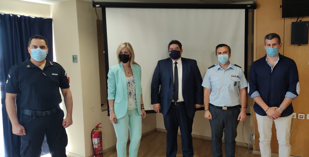 Συνάντηση Αρχηγού ΕΛ.ΑΣ. με τους Αξιωματικούς της Κρήτης