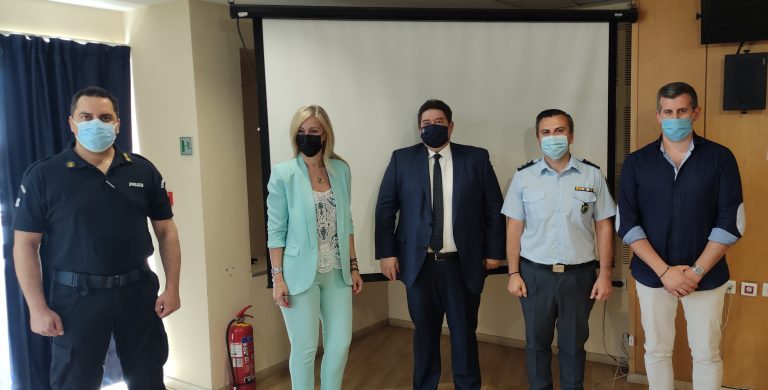 Συνάντηση Αρχηγού ΕΛ.ΑΣ. με τους Αξιωματικούς της Κρήτης
