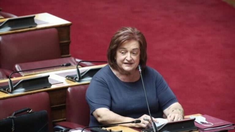 Μαριέττα Γιαννάκου: Παρουσίασε επιβάρυνση – Μεταφέρθηκε στο 251 ΓΝΑ στην Αθήνα