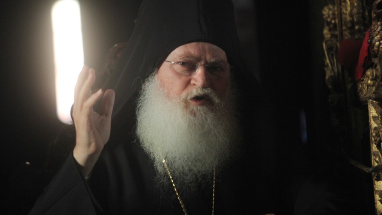 Ηγούμενος Εφραίμ: Διασωληνώθηκε στον Ευαγγελισμό – Νοσηλεύεται με κοροναϊό από τις 28 Μαΐου