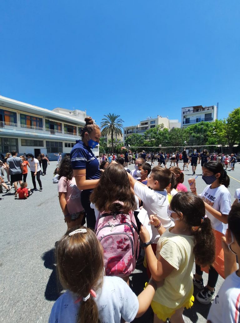 Αποθέωση για την Εθνική σε σχολεία του Ηρακλείου (ΦΩΤΟΓΡΑΦΙΕΣ)