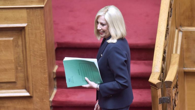 Γεννηματά για Δεκαπενταύγουστο: Με πίστη και αλληλεγγύη θα ξεπεράσουμε τις δυσκολίες