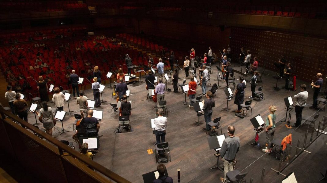 Κορωνοϊος: Αλλαγή στη διάταξη μουσικών και οργάνων στις ορχήστρες προτείνουν επιστήμονες