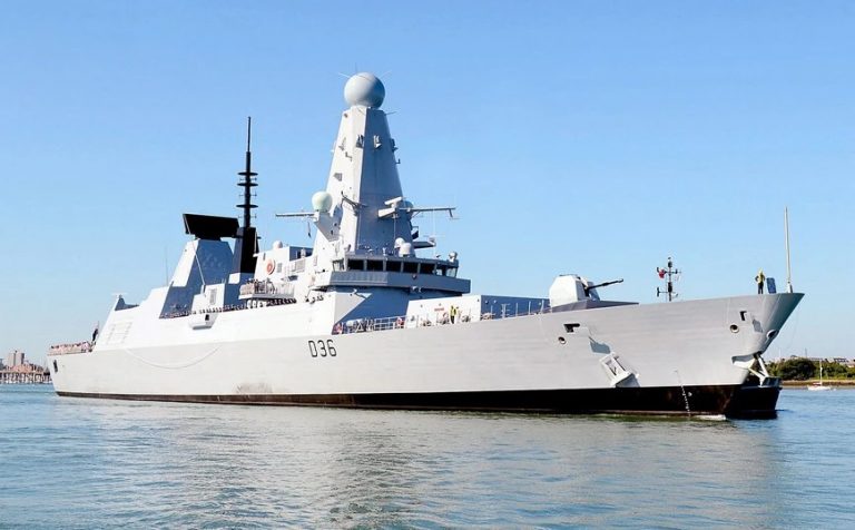 Ένταση στη Μαύρη Θάλασσα: Η Ρωσία τα ρίχνει στους Βρετανούς – Για προβοκάτσια της Μόσχας κάνει λόγο η Ουκρανία