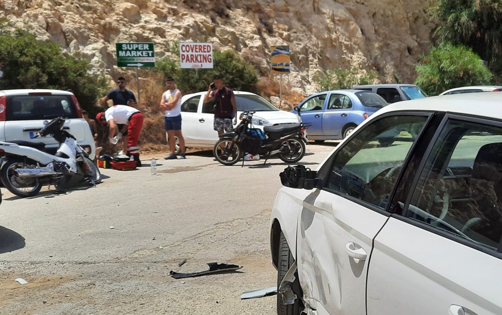 Νέο τροχαίο στο Ηράκλειο – Τραυματίστηκε 17χρονη (εικόνες)