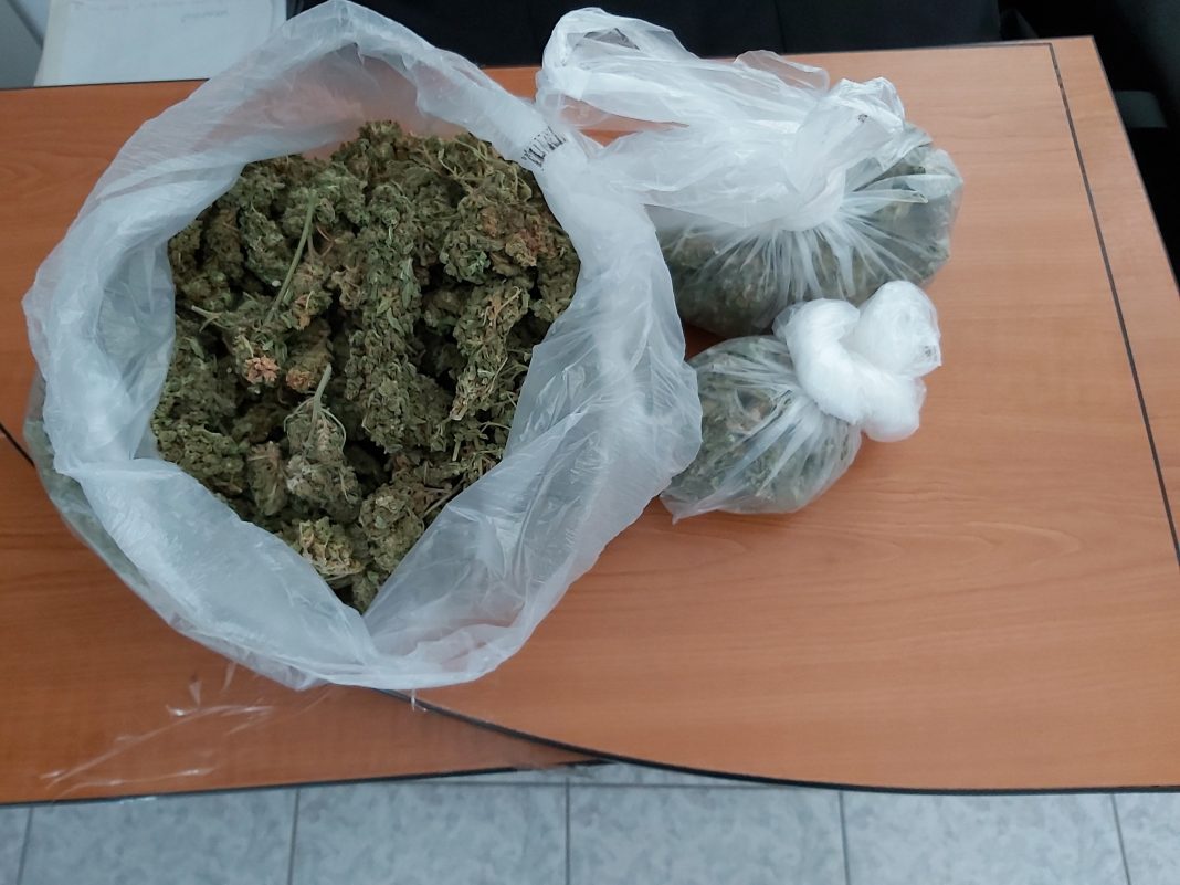 Κρήτη: Τρεις συλλήψεις για μεταφορά, κατοχή και διακίνηση κάνναβης
