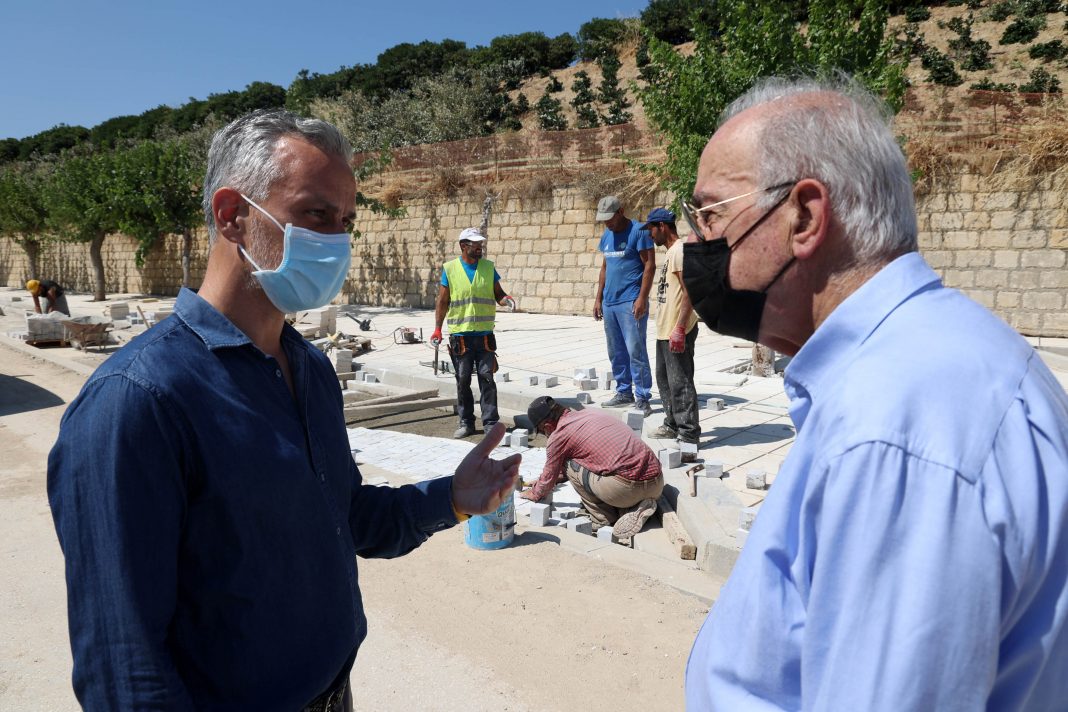 Αυτοψία Β. Λαμπρινού στα υπό εκτέλεση έργα της Αρχιεπισκόπου Μακαρίου